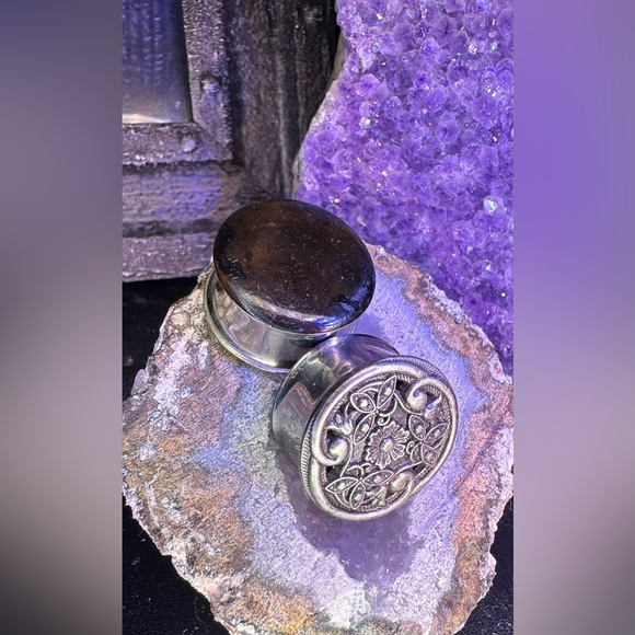 Beautiful silver design 1”/25mm unisex plugs - Picture 2 of 6